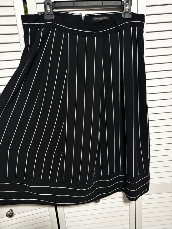Banana Republic Dresses & Skirts - Banana Republic Black with White Pinstripe A-Line Skirt Size 12